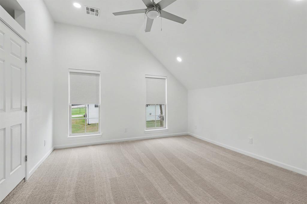 216 N Oaks Road Property Photo 23