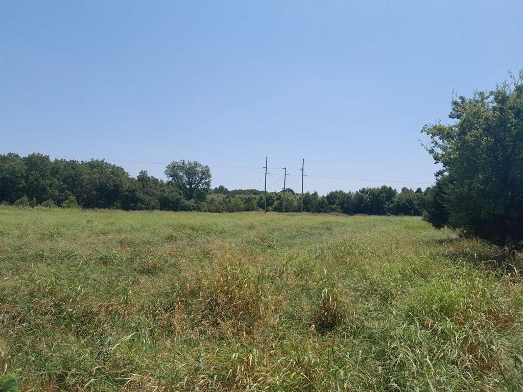 4995 N Triple X Road Property Photo 3