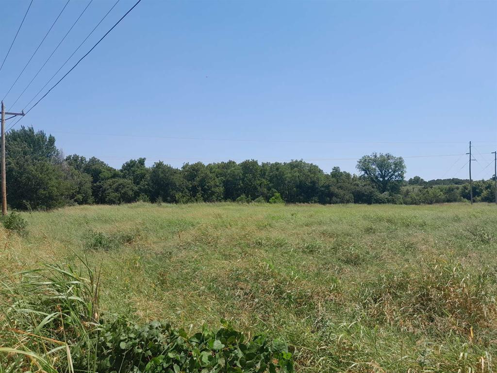 4995 N Triple X Road Property Photo 4