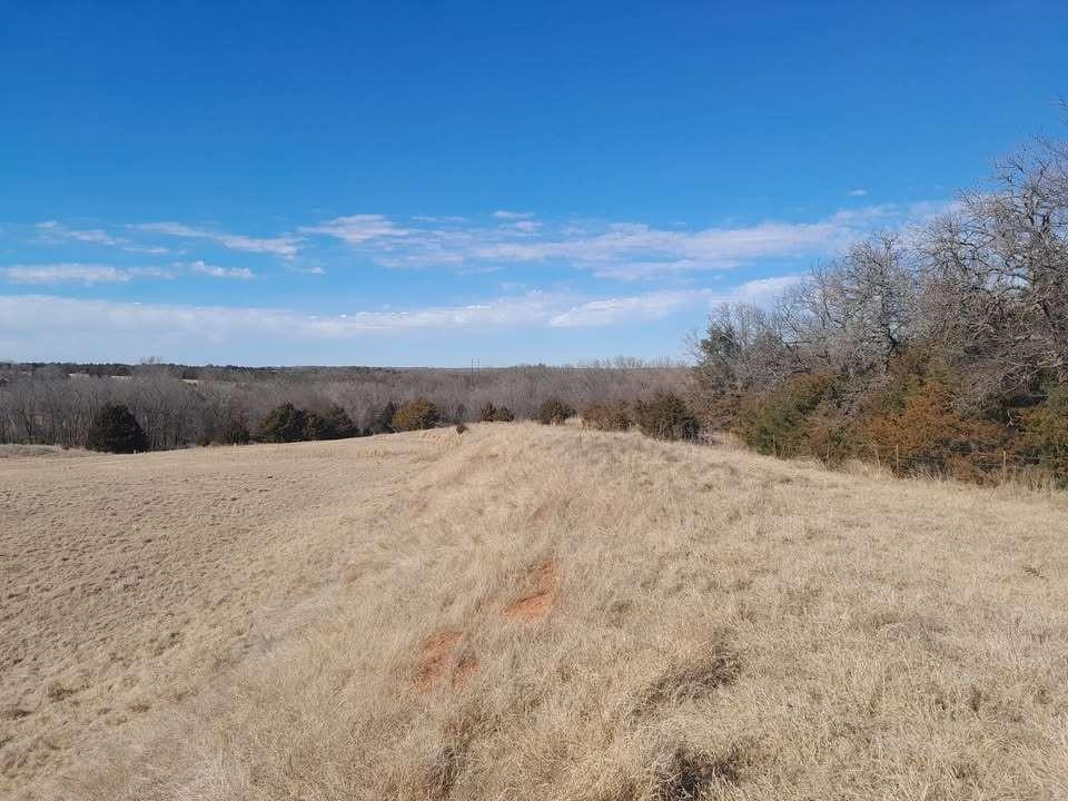 4995 N Triple X Road Property Photo 9