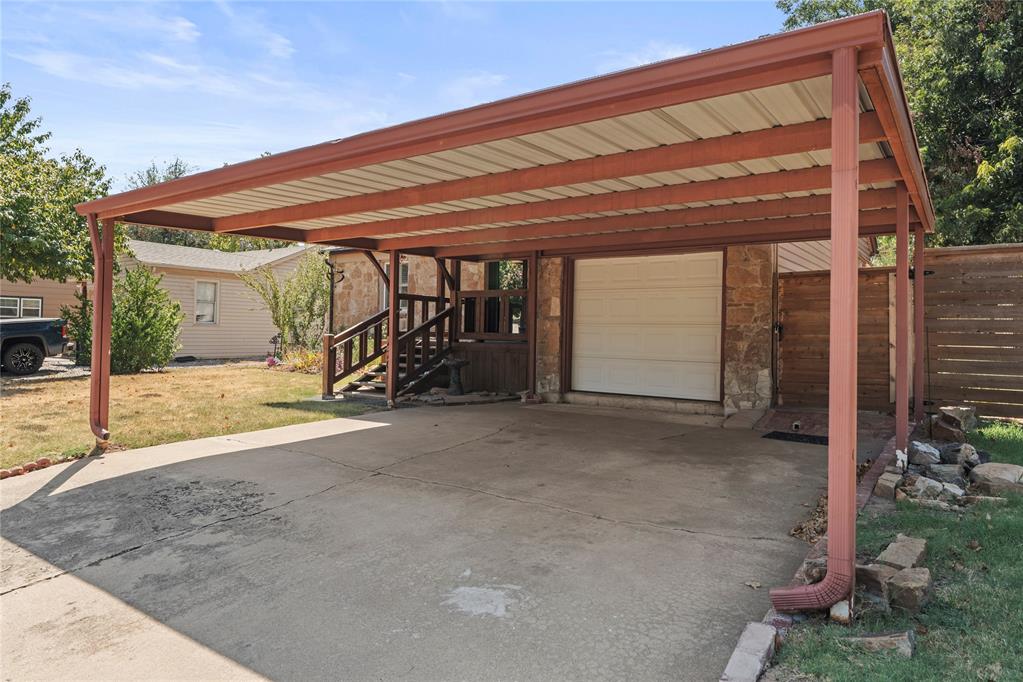 4201 N Libby Avenue Property Photo 5