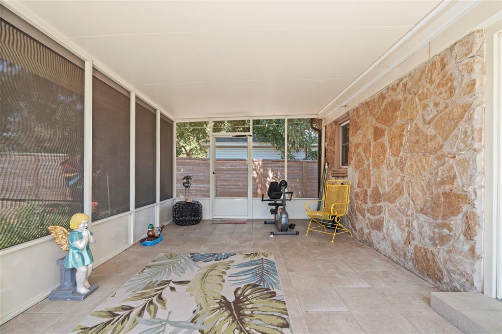 4201 N Libby Avenue Property Photo 17