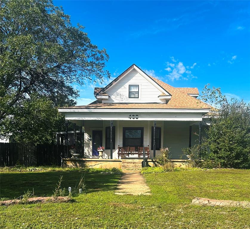 409 N Locust Street Property Photo 1
