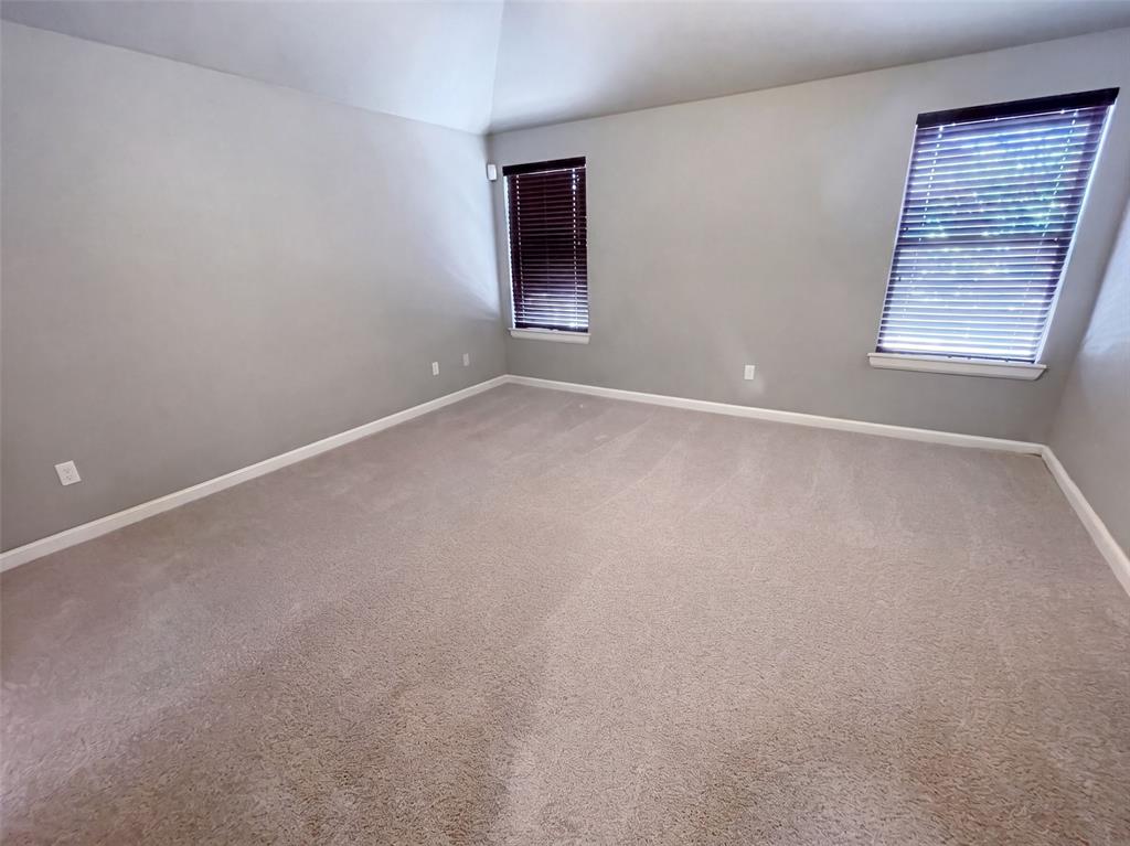704 Sw 149th Place Property Photo 10