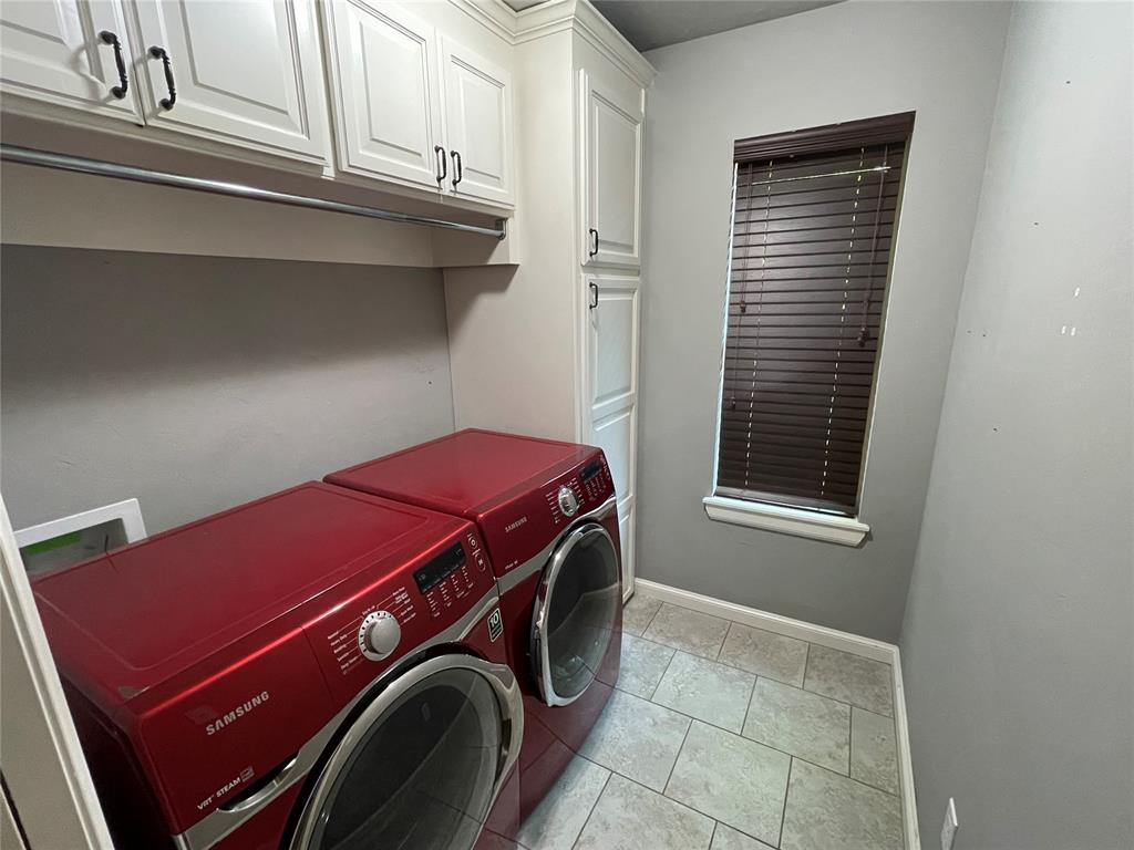 704 Sw 149th Place Property Photo 15