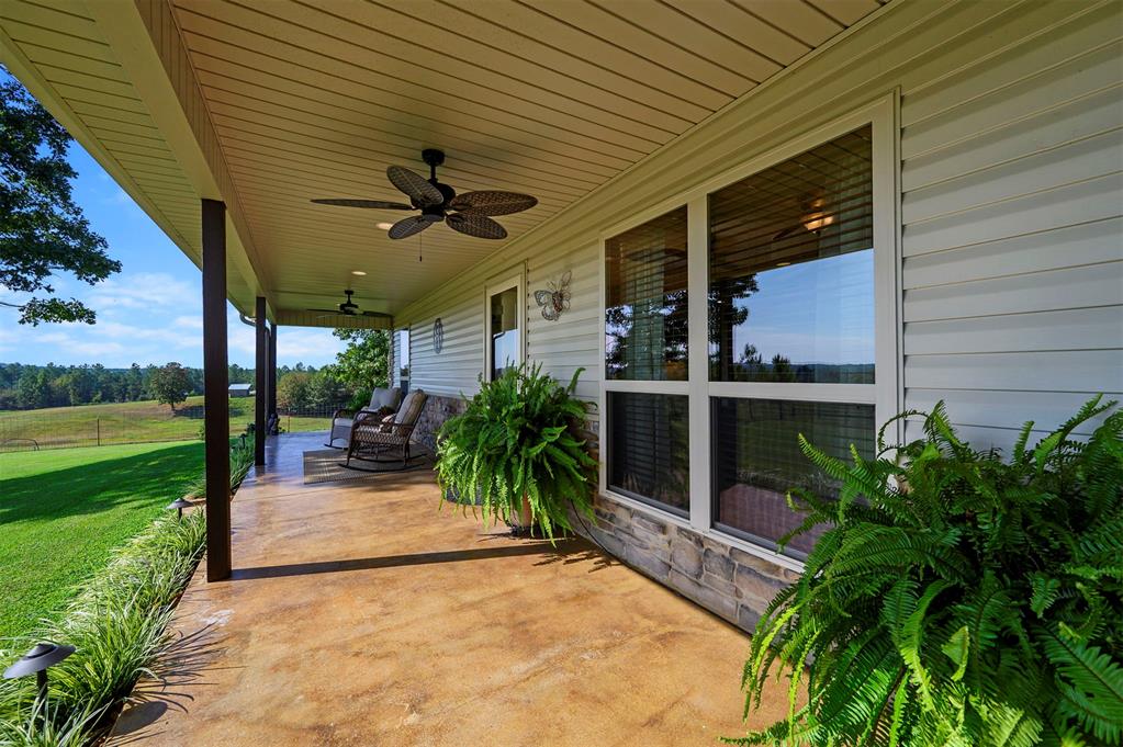 579 Stuffy Road Property Photo 6