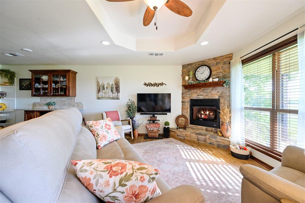 579 Stuffy Road Property Photo 8