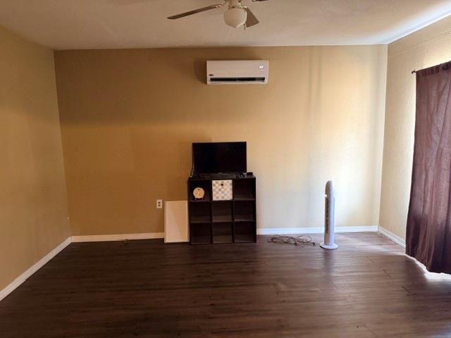 207 S Washington Avenue Property Photo 3