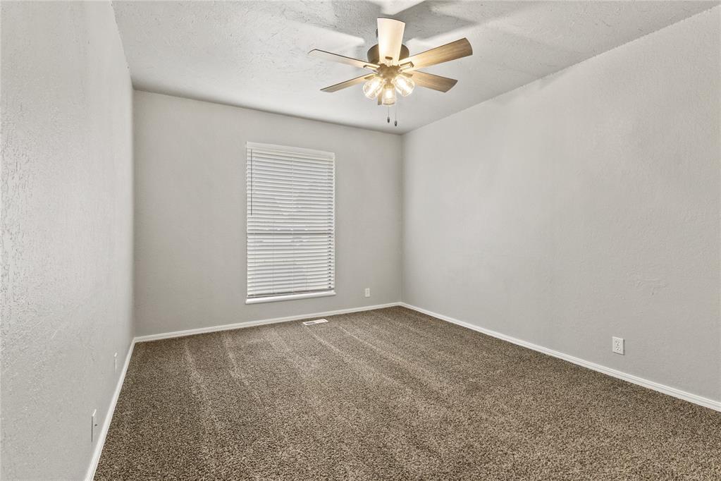 1504 Timbercreek Drive Property Photo 20