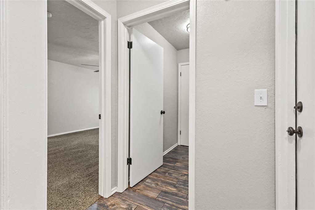 1504 Timbercreek Drive Property Photo 22
