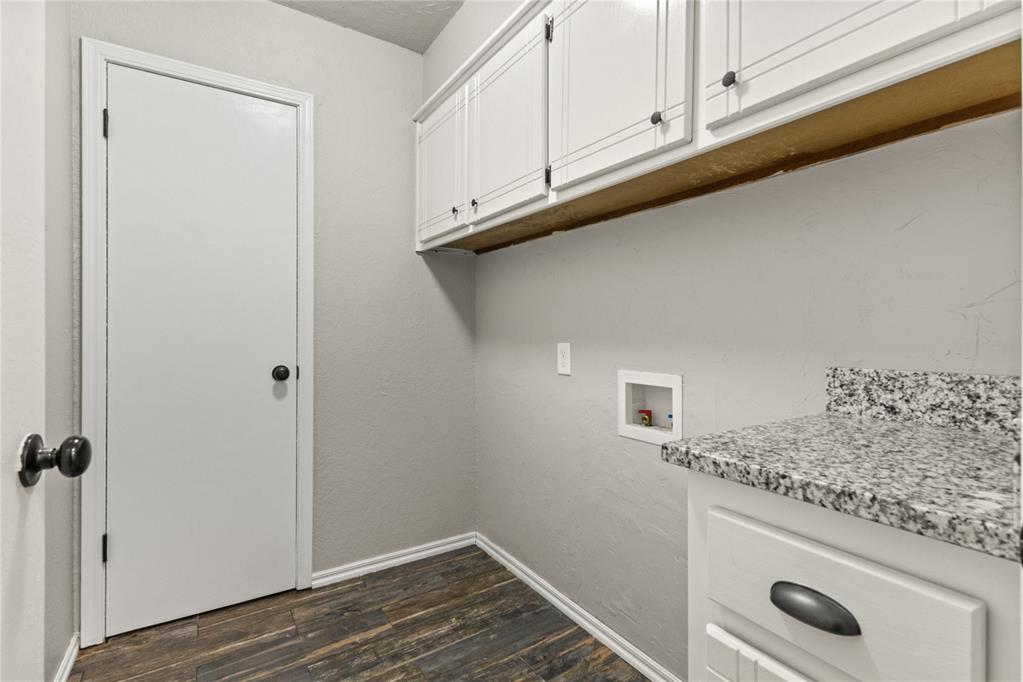 1504 Timbercreek Drive Property Photo 23