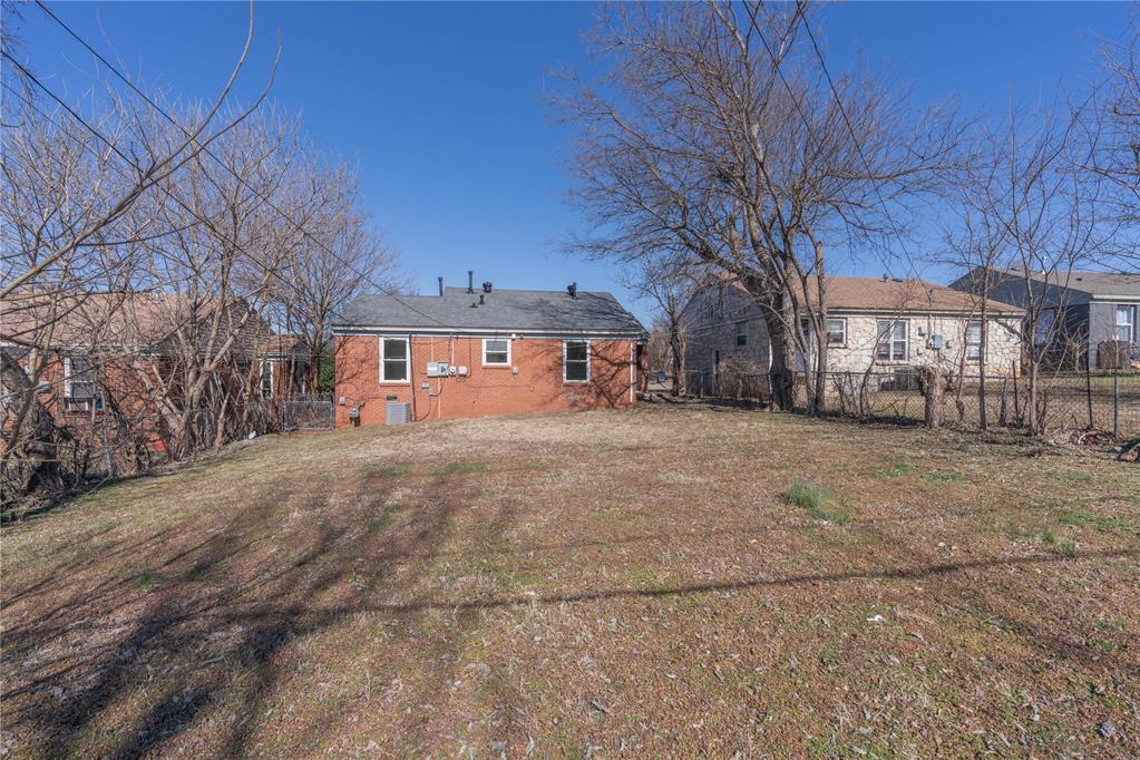 2204 Ne 25th Street Property Photo 21