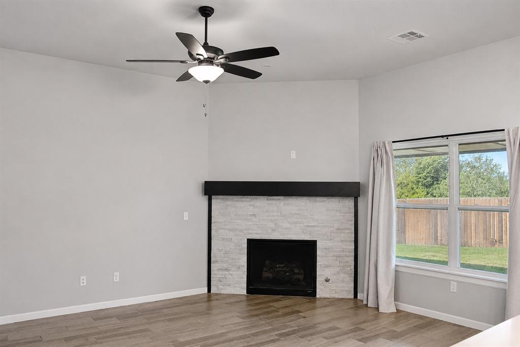 2318 Arcady Avenue Property Photo 4