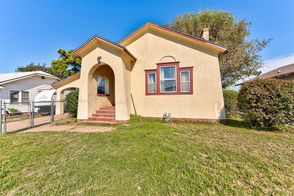 1106 Sunset Drive Property Photo 1