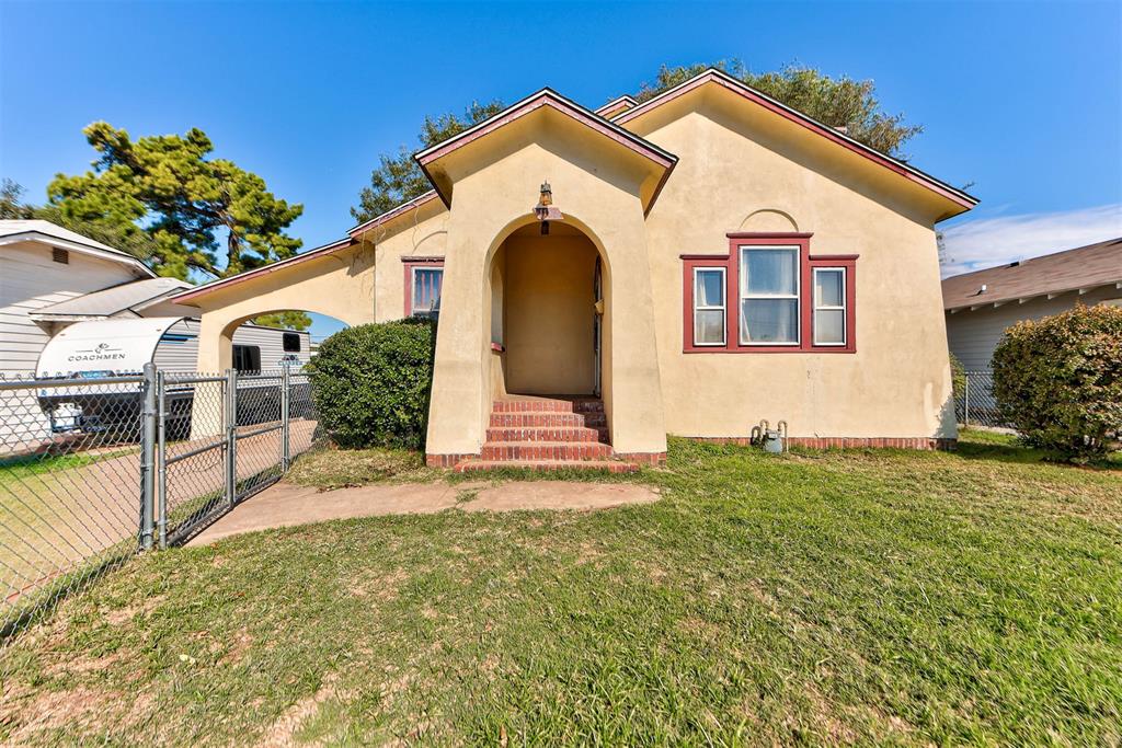 1106 Sunset Drive Property Photo 2