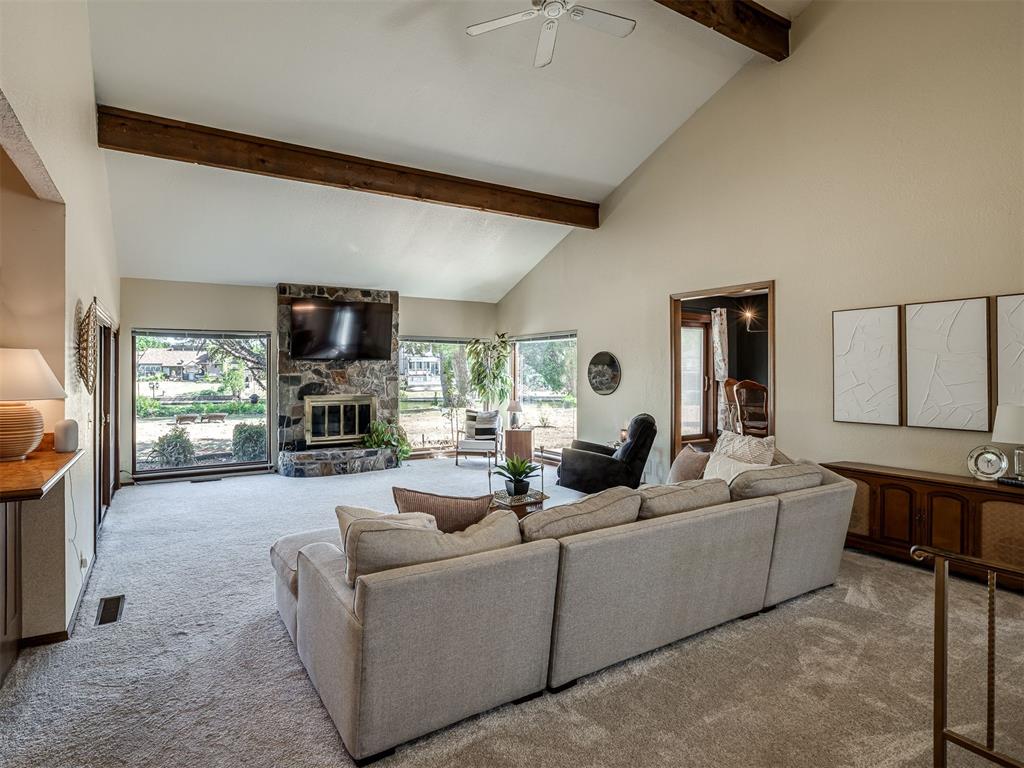 10604 Admiral Drive Property Photo 9