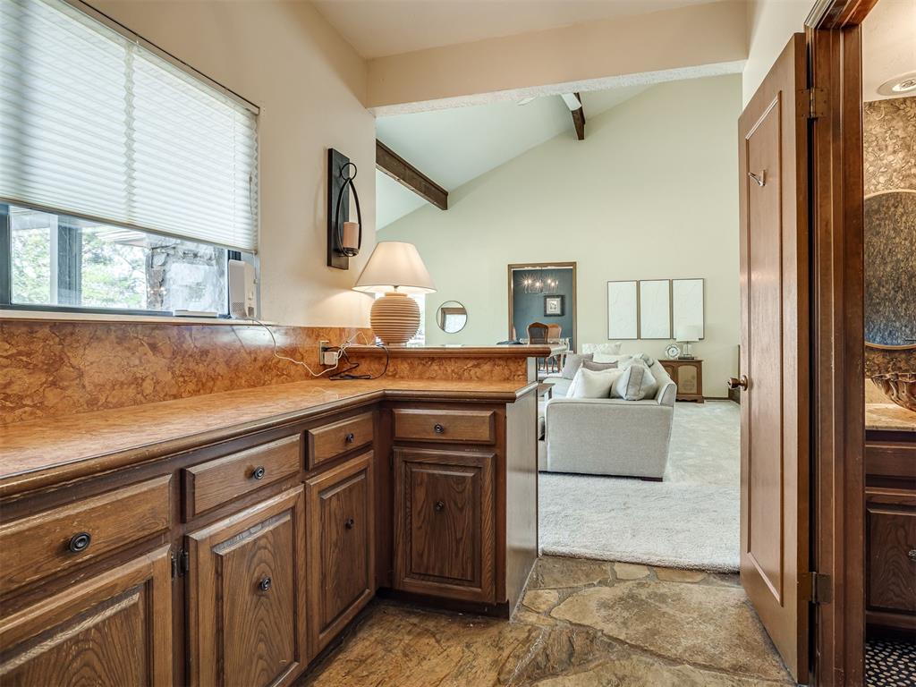 10604 Admiral Drive Property Photo 16