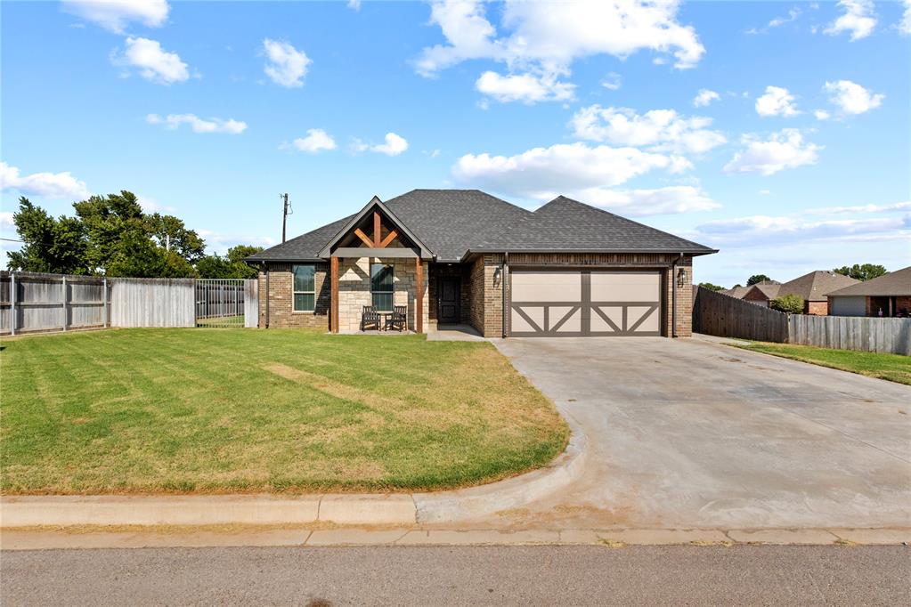 2812 Landrun Property Photo 2