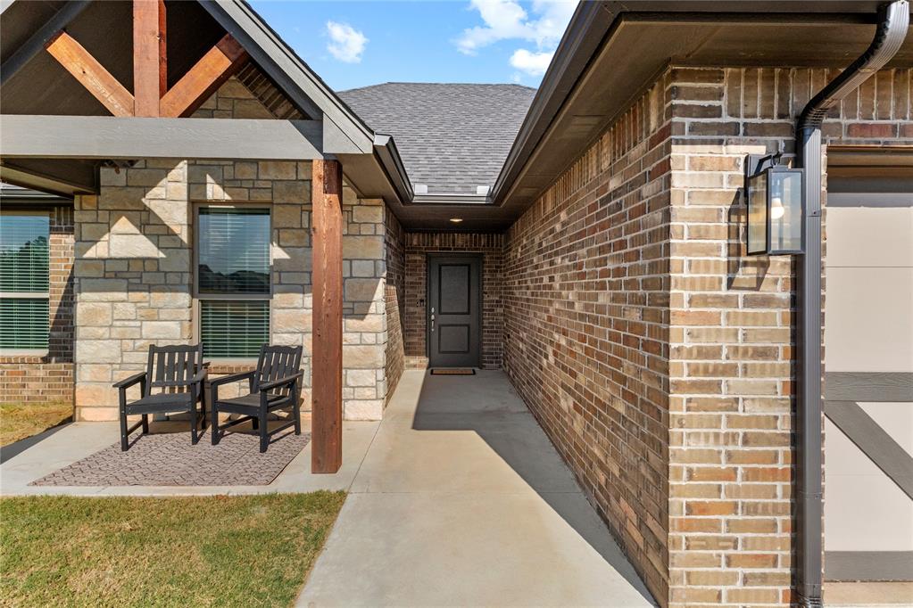 2812 Landrun Property Photo 4