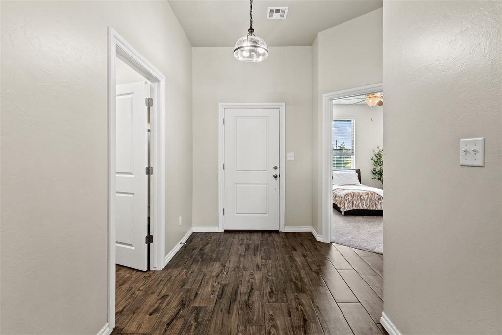 2812 Landrun Property Photo 5