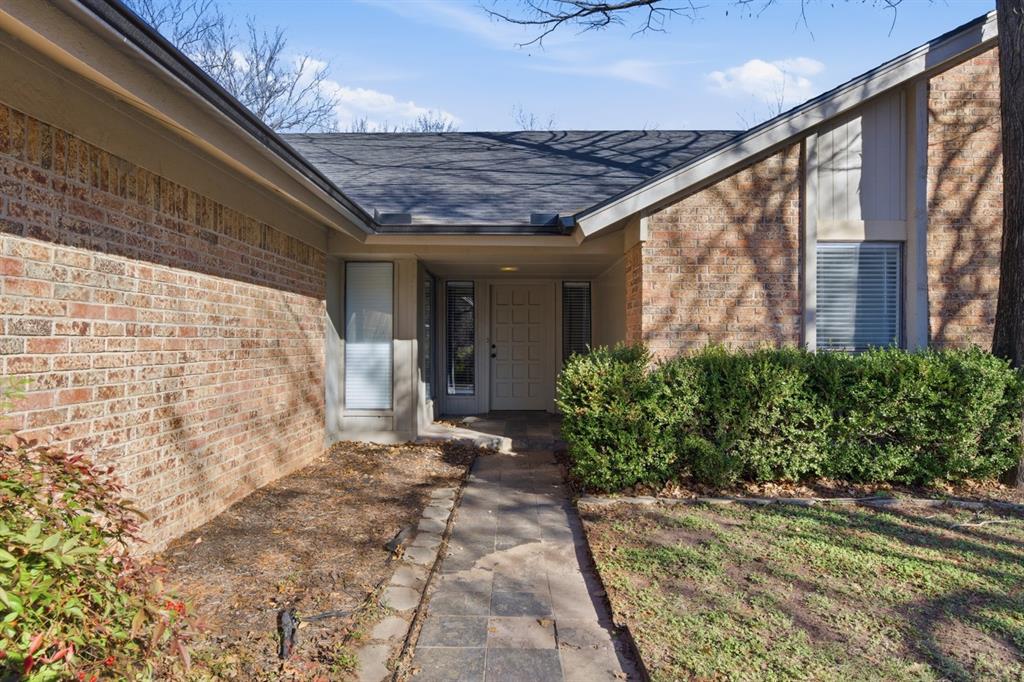 900 Woodbury Drive Property Photo 11