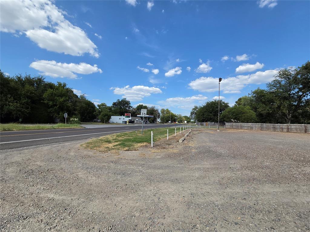 230 Us Highway 77 Property Photo 7