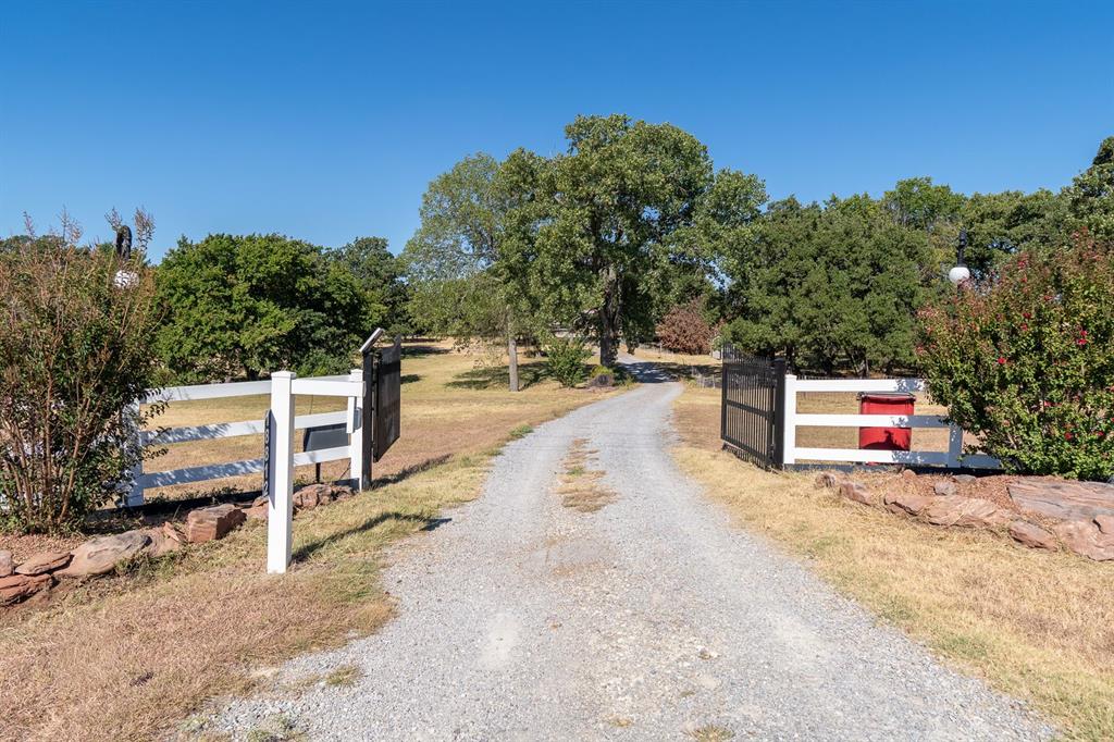 18812 Highway 76 Property Photo 11