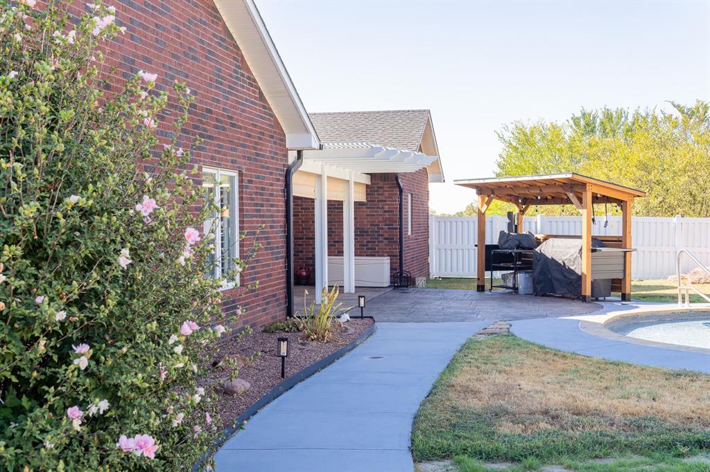 18812 Highway 76 Property Photo 44