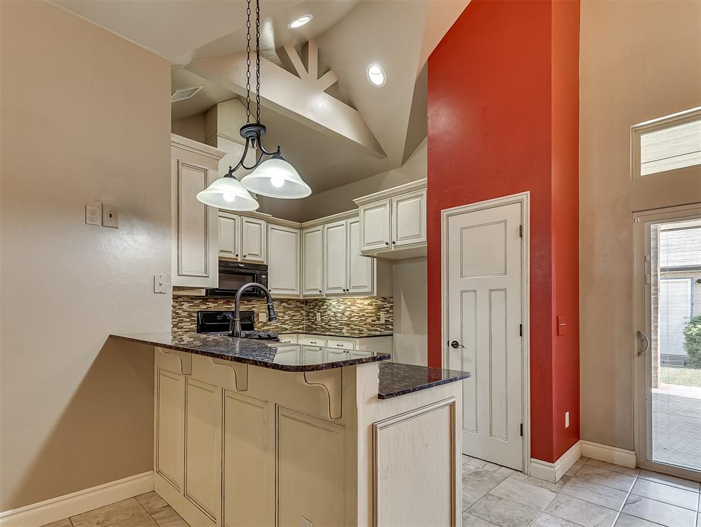 908 Ridgeway Drive Property Photo 10
