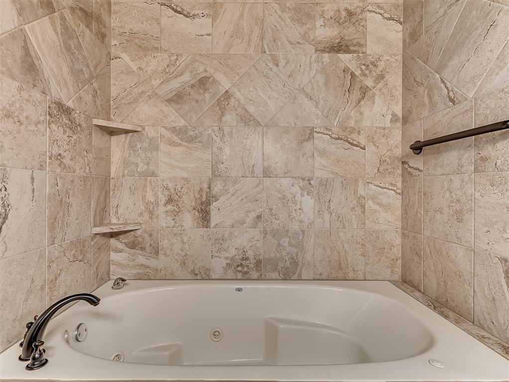908 Ridgeway Drive Property Photo 21