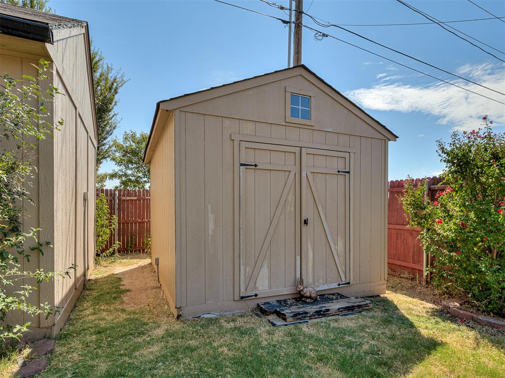 908 Ridgeway Drive Property Photo 34