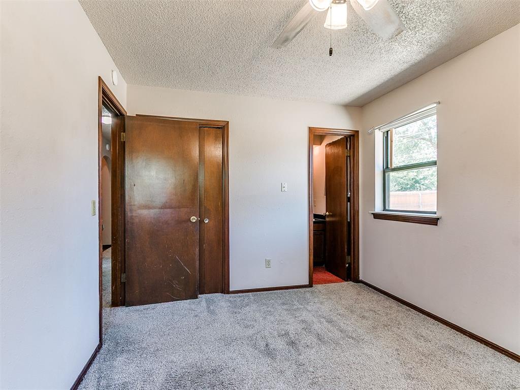 217 W Shadywood Drive Property Photo 22