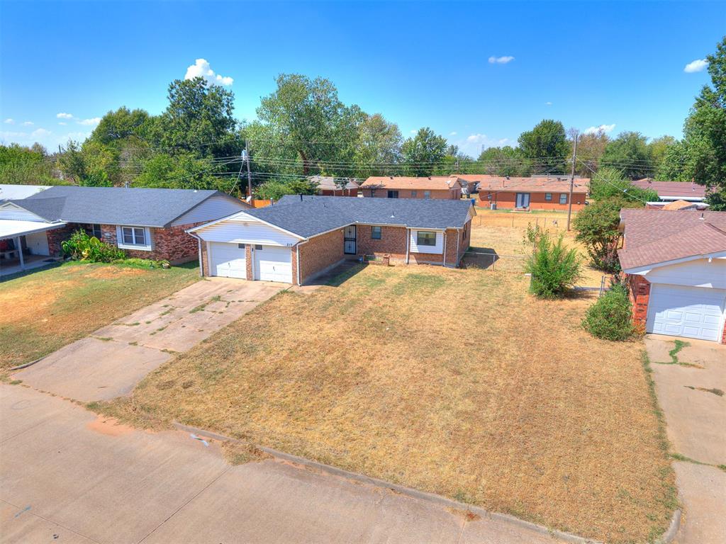 217 W Shadywood Drive Property Photo 32