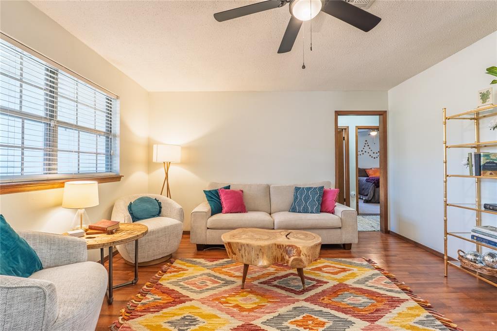 19 Red Oak Road Property Photo 4