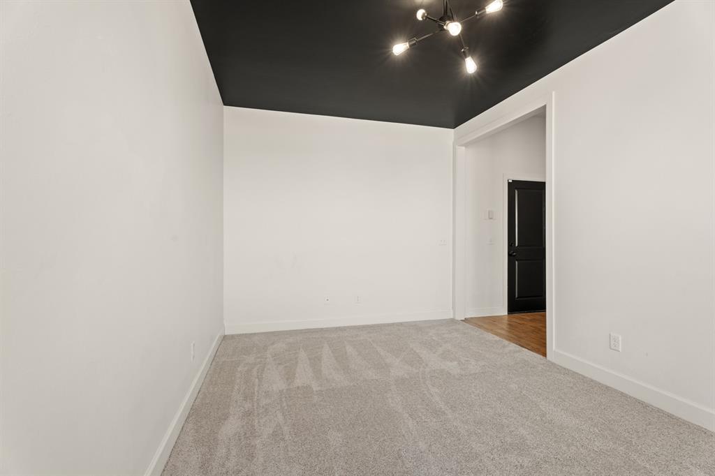19909 Thornhaven Drive Property Photo 34