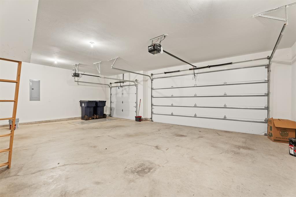 19909 Thornhaven Drive Property Photo 44