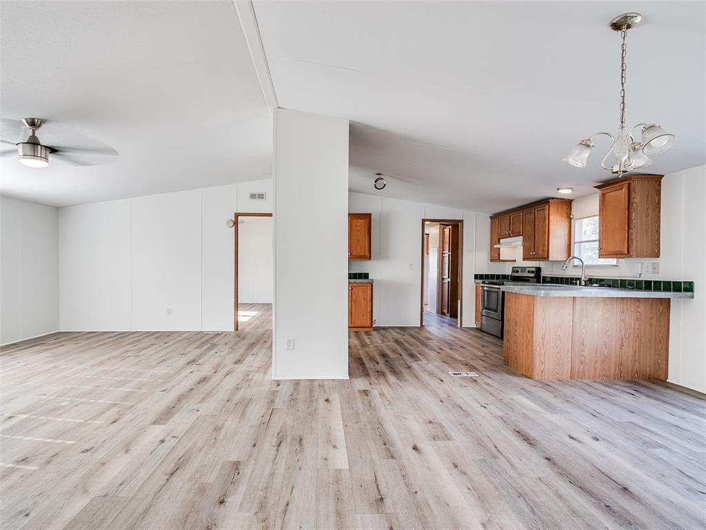 1247106 Property Photo 7
