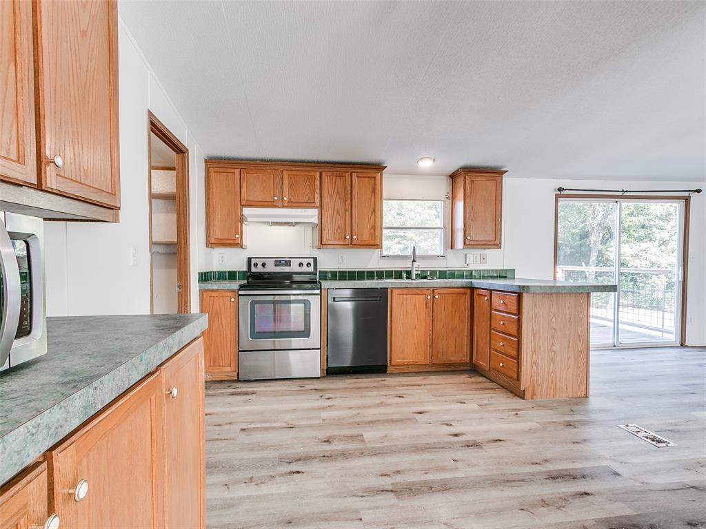 1247106 Property Photo 12