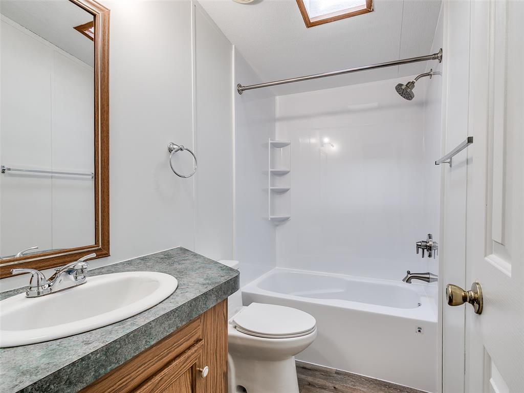 1247106 Property Photo 29