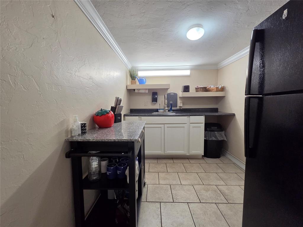 1813 N Harrison Avenue Property Photo 8