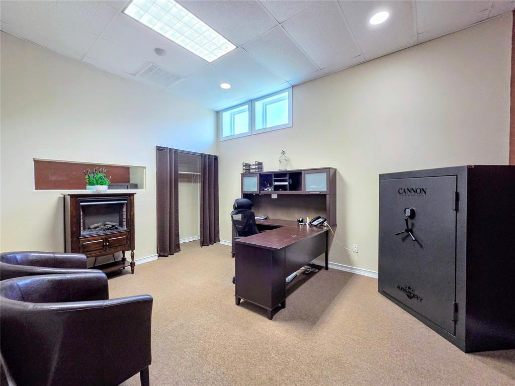 1813 N Harrison Avenue Property Photo 17