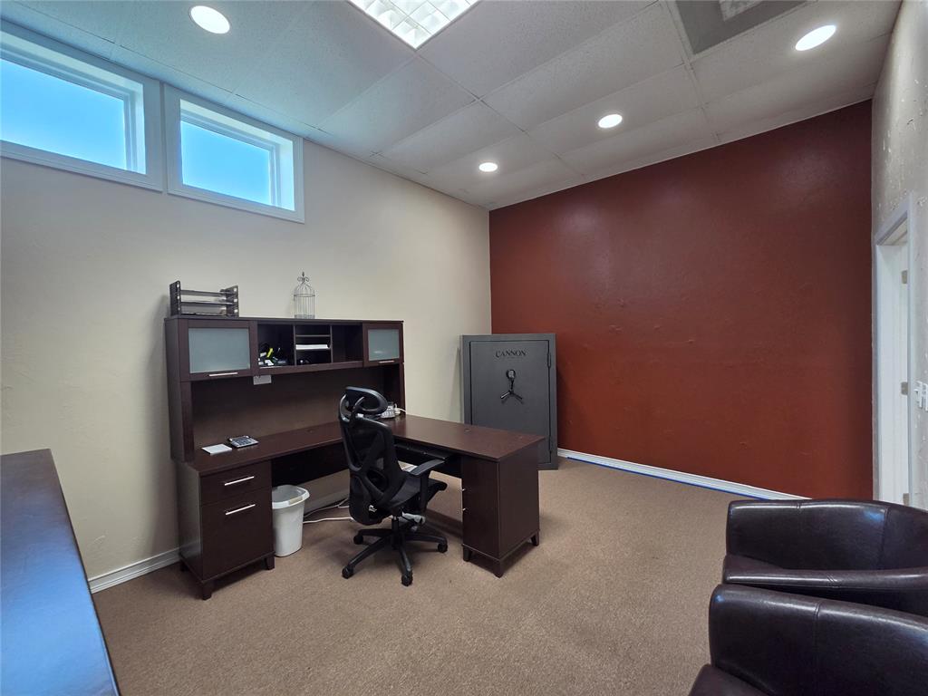 1813 N Harrison Avenue Property Photo 18
