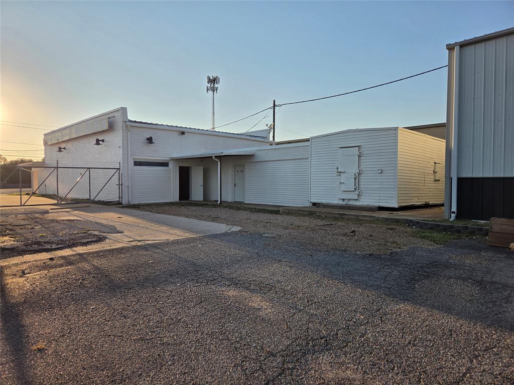 1813 N Harrison Avenue Property Photo 23