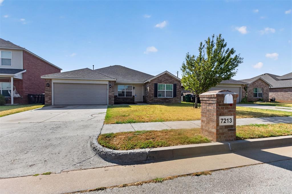 7213 E Prairie Twyne Drive Property Photo 1