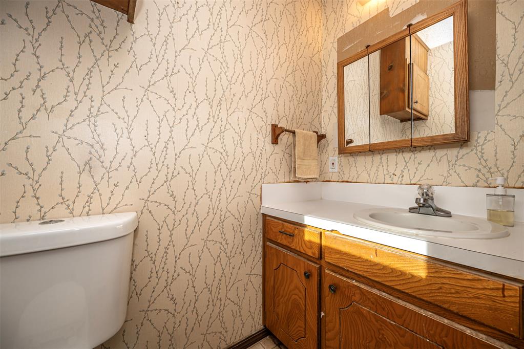 4045 County Road 1510 Property Photo 19