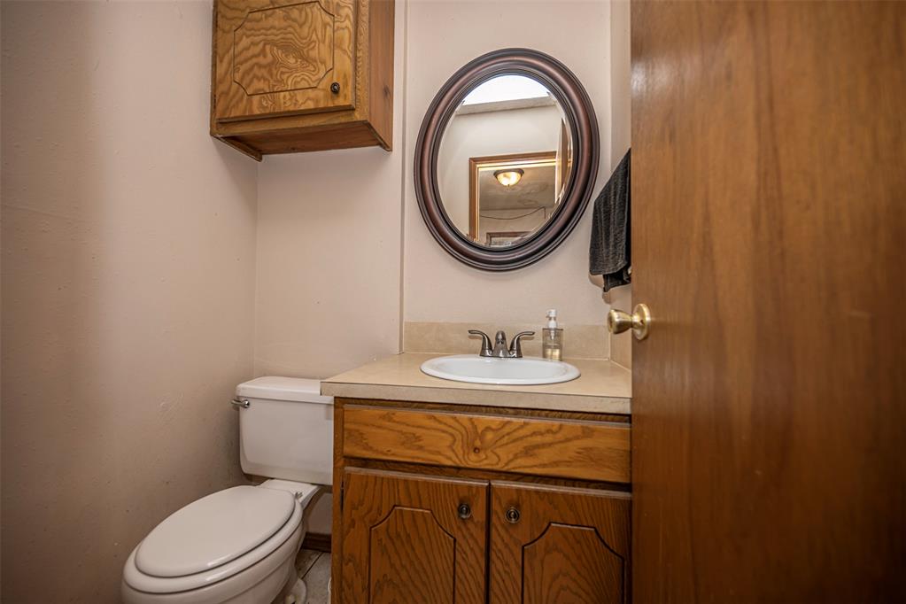 4045 County Road 1510 Property Photo 25