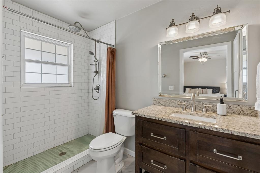 4052 Nw 60th Street Property Photo 27