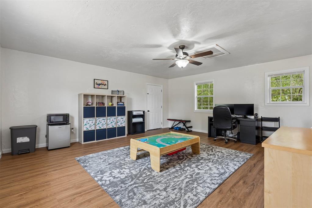 4052 Nw 60th Street Property Photo 42