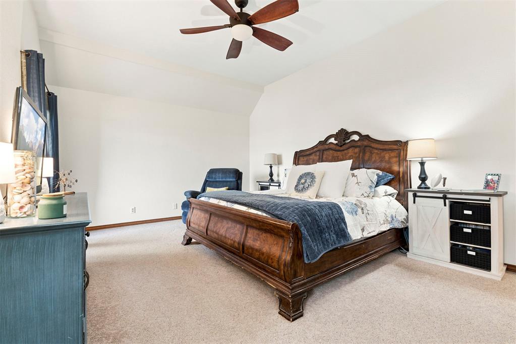 1316 Windsor Place Property Photo 13