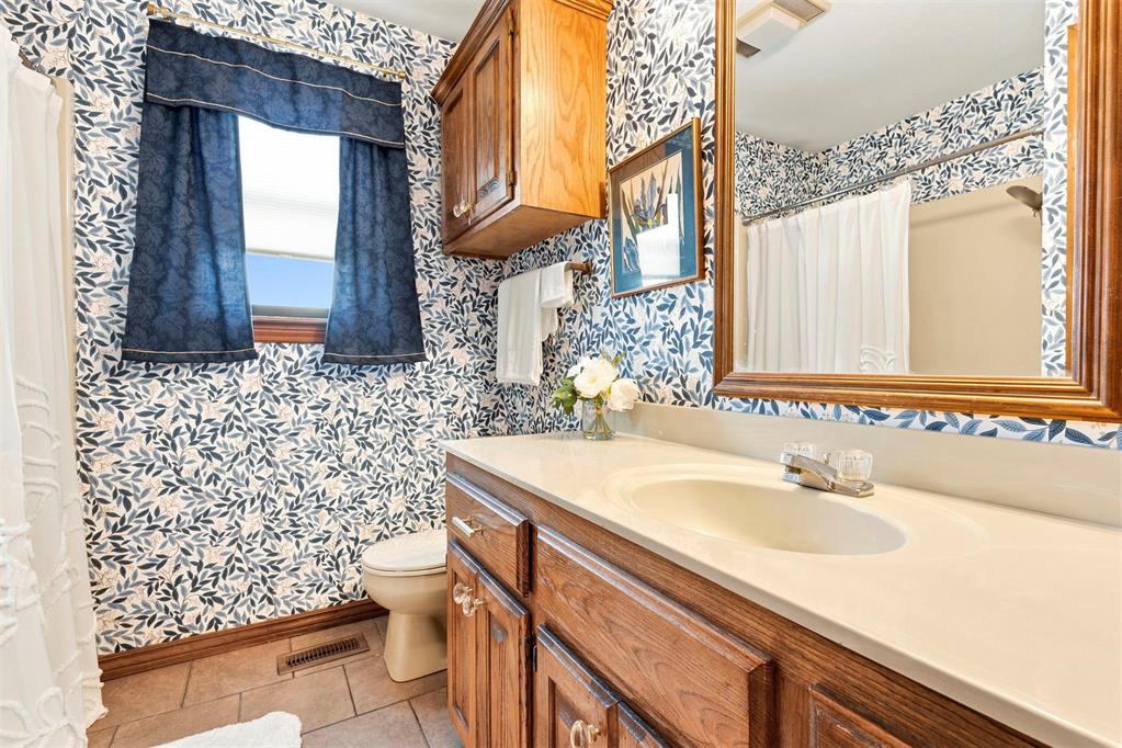 1316 Windsor Place Property Photo 18